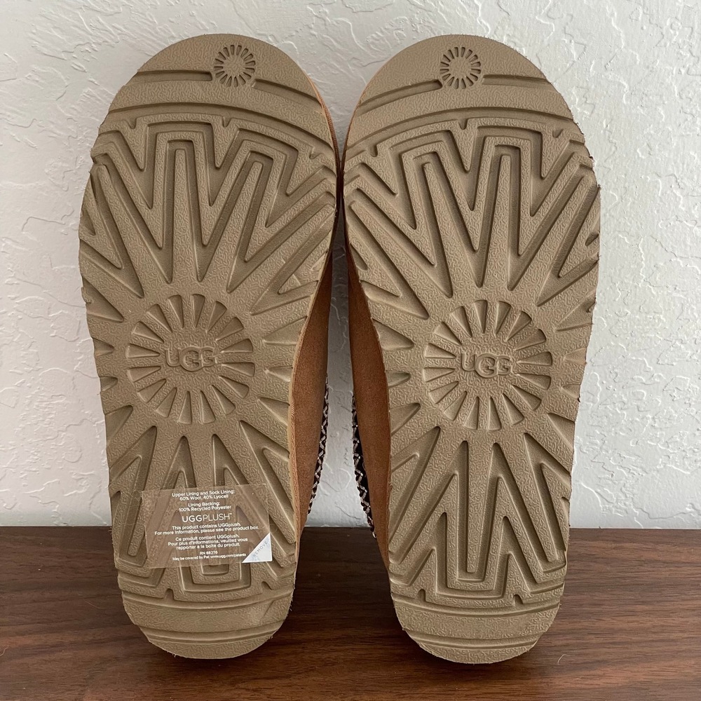 UGG Tasman Slippers Womens 8 Chestnut Sheepskin Slip-On Cozy Comfy Like New - Picture 8 of 10